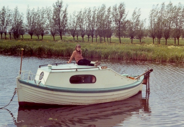 197205..jpg