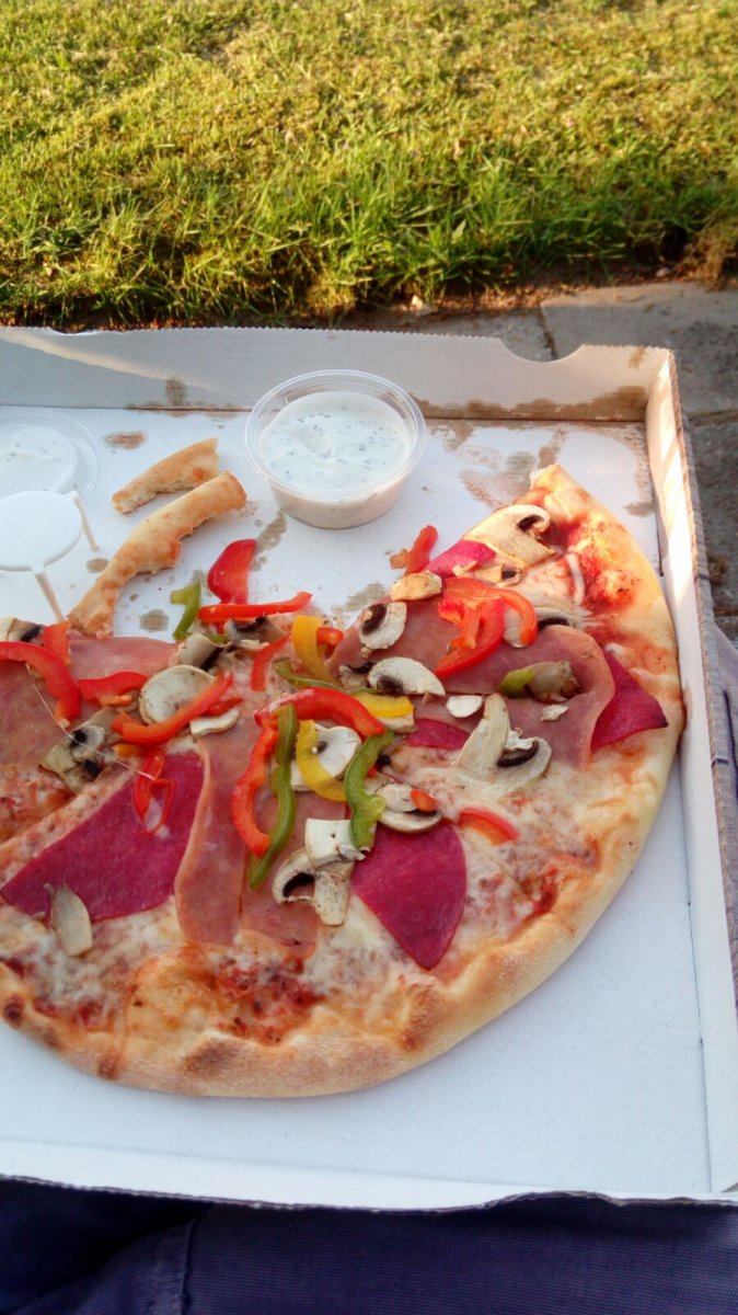 8052018_pizza.jpeg