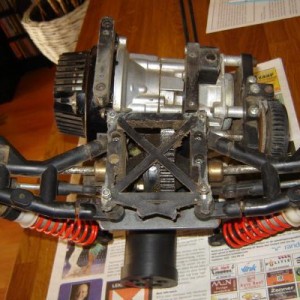 Onderzijde motor+ophanging