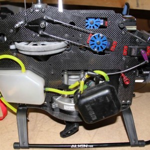 Rc erik 2012 02 15 trex 700 benzine 23cc (5)