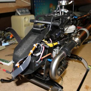 Rc erik 2012 02 24 trex 700 benzine 26cc (3)