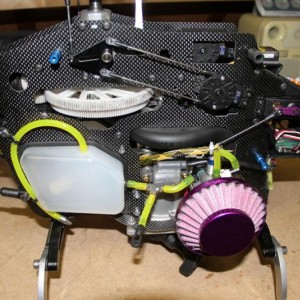 Rc erik 2012 02 24 trex 700 benzine 26cc (4)
