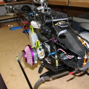 Rc erik 2012 02 24 trex 700 benzine 26cc (5)