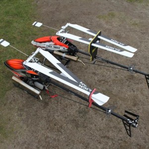 Rc erik 2012 02 26 trex 700 benzine beide (7)