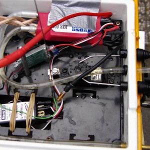 Triton 06 ESC, receiver and servo