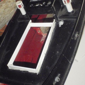 Frame in de romp gelijmd