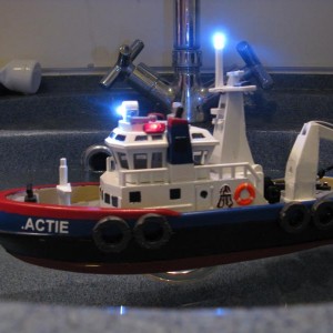 Eerste keer water onder de kiel!