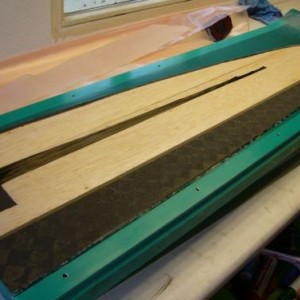 rovings in uitsparing balsa
