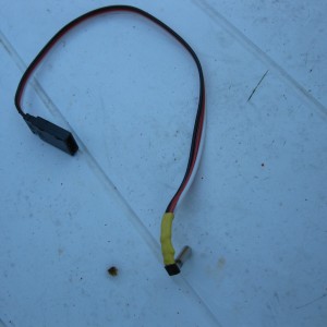 De sensor voor de ontsteking, nog geen beugel omdat dat bijdeze motor allemaal wat kleiner moet worden....