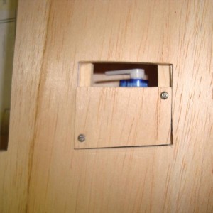 servo detail onder