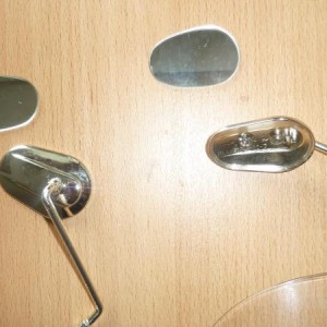 004 spiegels vercrhoomt met echt er in gemaakt spiegelglas zelf gedaan