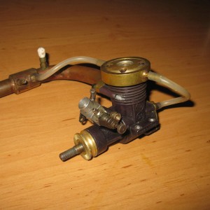 In goede staat verkerende, gebruikte HP 25, voorzien van waterkoeling op zowel de cylinderkop als de backplate