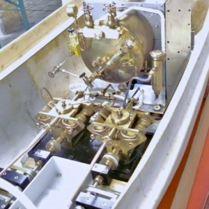 Babcock Kessel mit 2 Vierzylinder  V Maschinen

Foto van "Dieter rc-modellbau-schiffe.de"