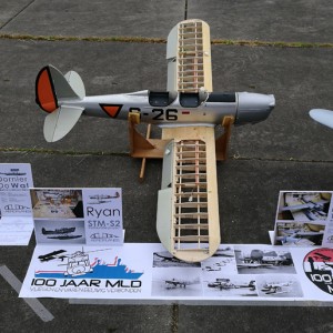 Fokker T8W - 329