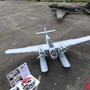 Fokker T8W - 330