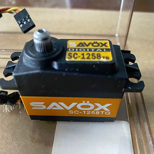 Savox SC-1258TG (4)
