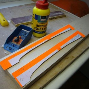 Boven- en zijaanzicht romp op 20mm balsa plank