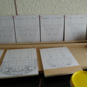 Spantenplan op triplex geplakt.
