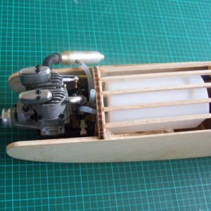 tank+motor