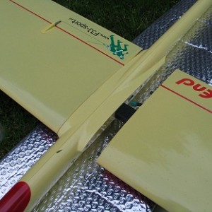 Carbon verbinder, Vleugels/romp carbon. voorzijde romp kevlar.