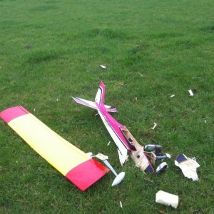 30 10 2011 Calmato sports crash 2