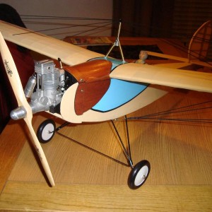 FS-40 met houten 12*5 Zinger
