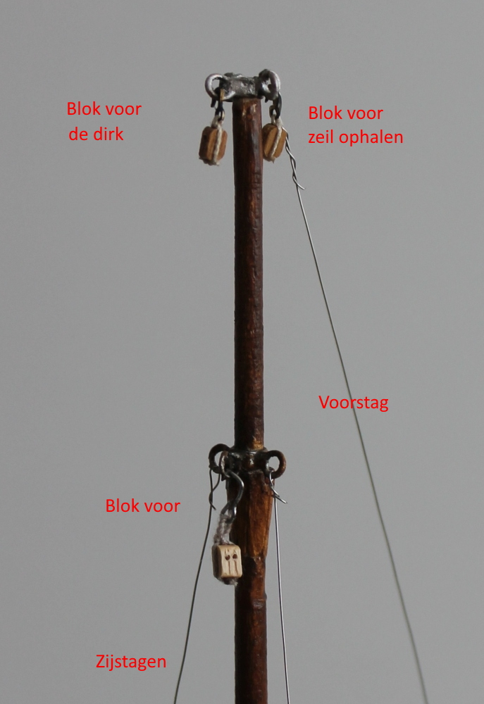 01-12-MasttopMetBlokken-entekst