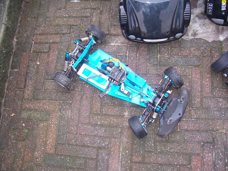 100 6758
zelfbouw 1/6 brushless