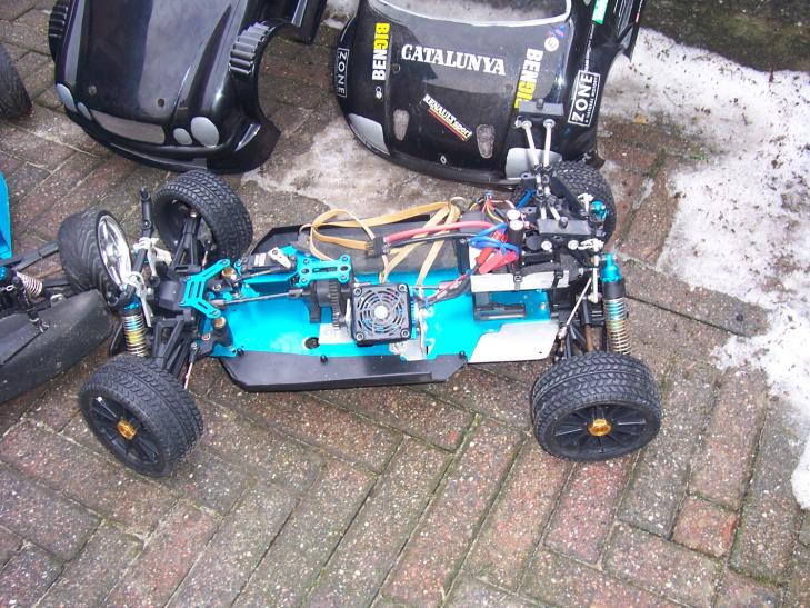 100 6760
Zelfbouw 1/6 brushless