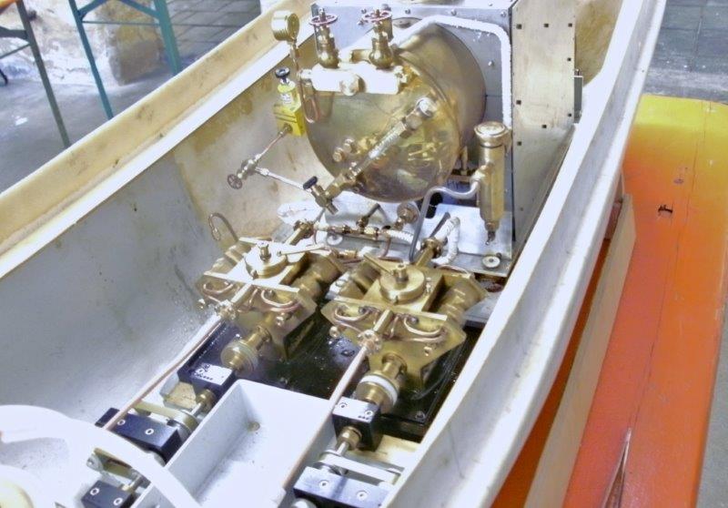 Babcock Kessel mit 2 Vierzylinder  V Maschinen

Foto van "Dieter rc-modellbau-schiffe.de"