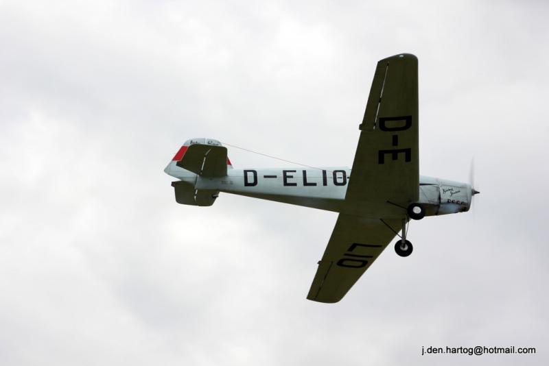 Bucker Bu 180 242