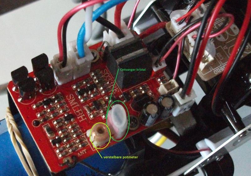 componenten ontvanger Syma s033g (2)