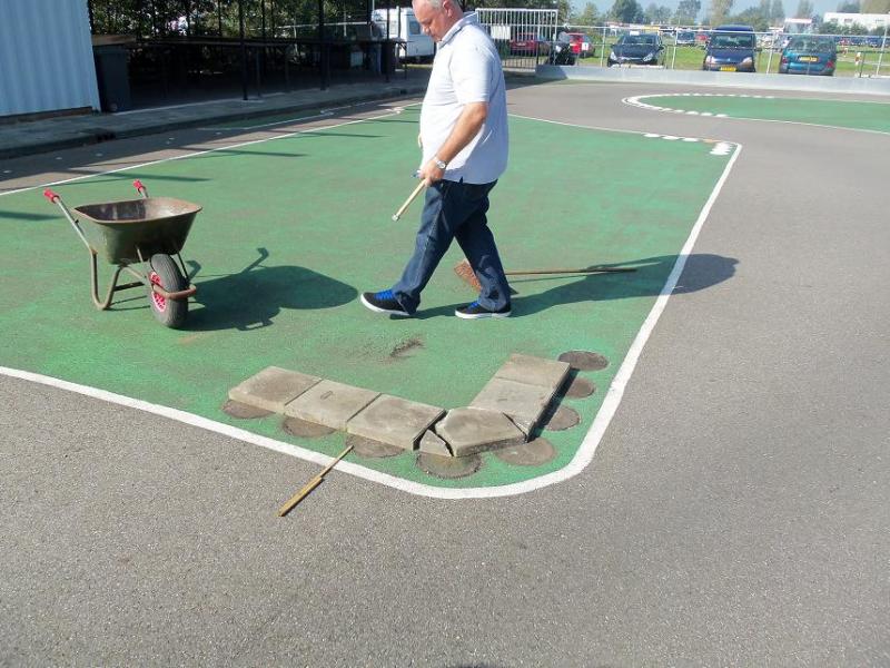 Curb 3