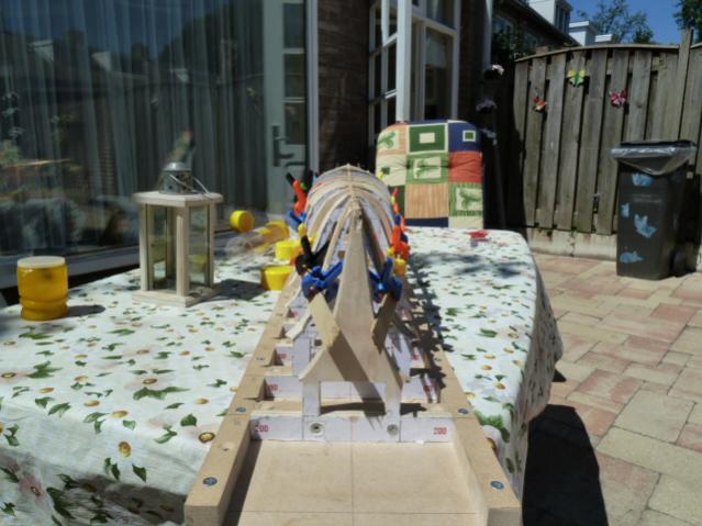 De eerste latjes