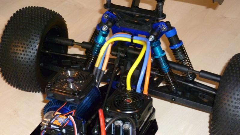 Extra Shocks achter.