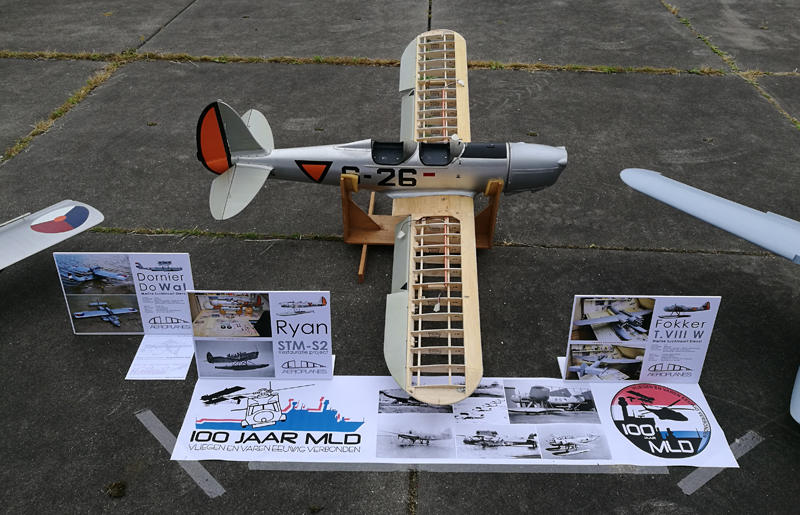 Fokker T8W - 329