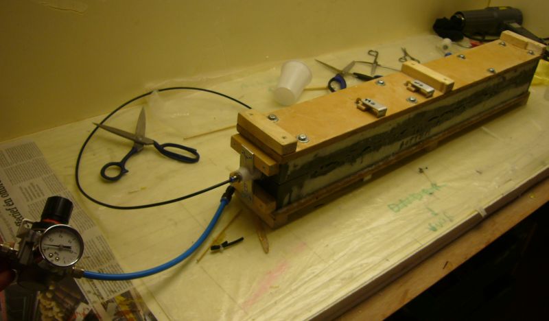 fuse 30 mould closed bladder pressurized