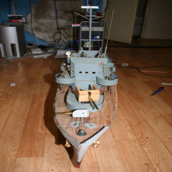 hr.ms vos 002