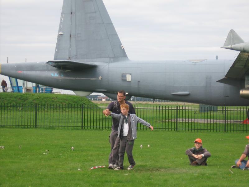 LB instructie op de Airscouts vliegdag 5 okt 2013