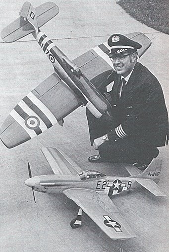Met Sea Fury en Mustang 5