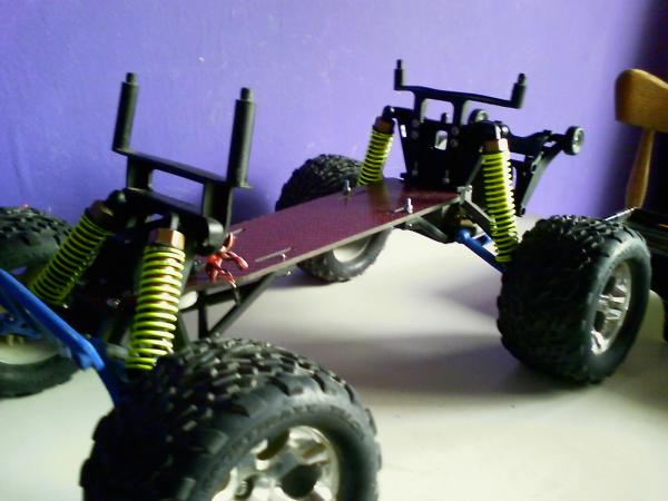 nieuwe carbon chassis. 2,5cm langer