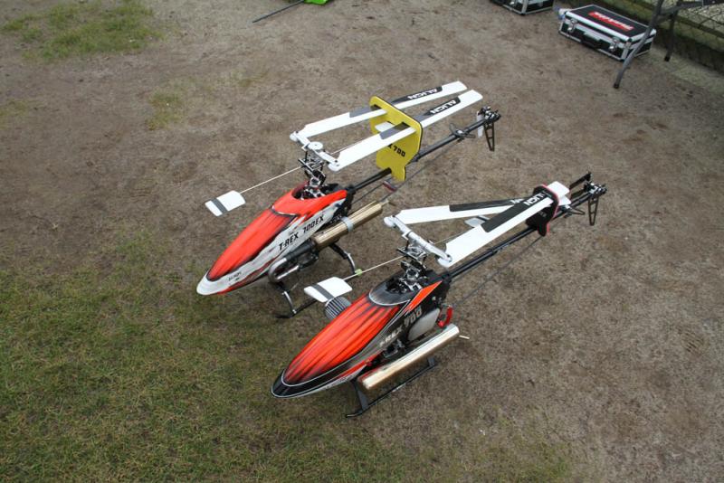 Rc erik 2012 02 26 trex 700 benzine beide (5)