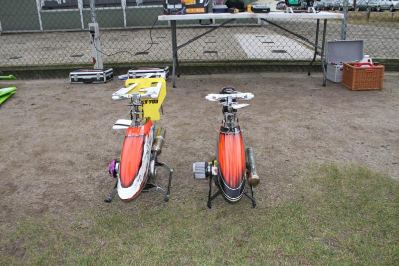 Rc erik 2012 02 26 trex 700 benzine beide (9)