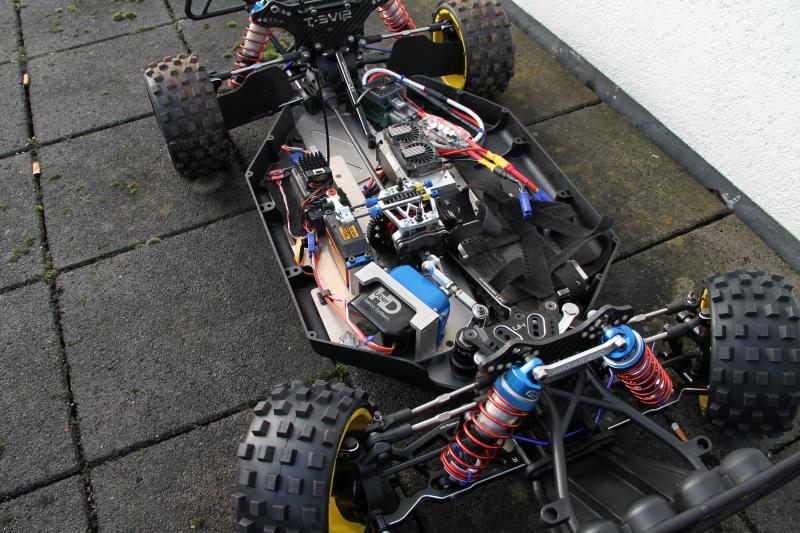 Rc erik 2013 12 11 Losi 5ive brushless (6)