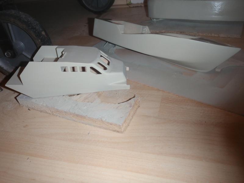 Reddingsboot in de spuitplamuur