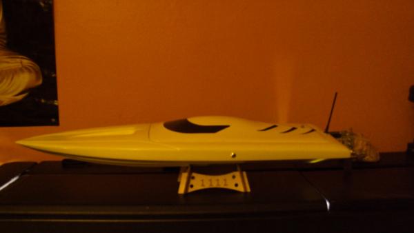 rtr speedboat  max speed 70km uur