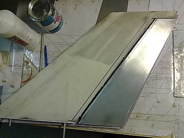 tail 005