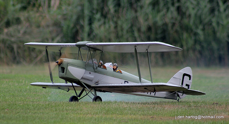 Tiger Moth 476