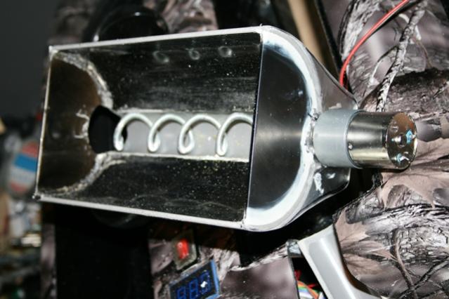vijzelbak met motor